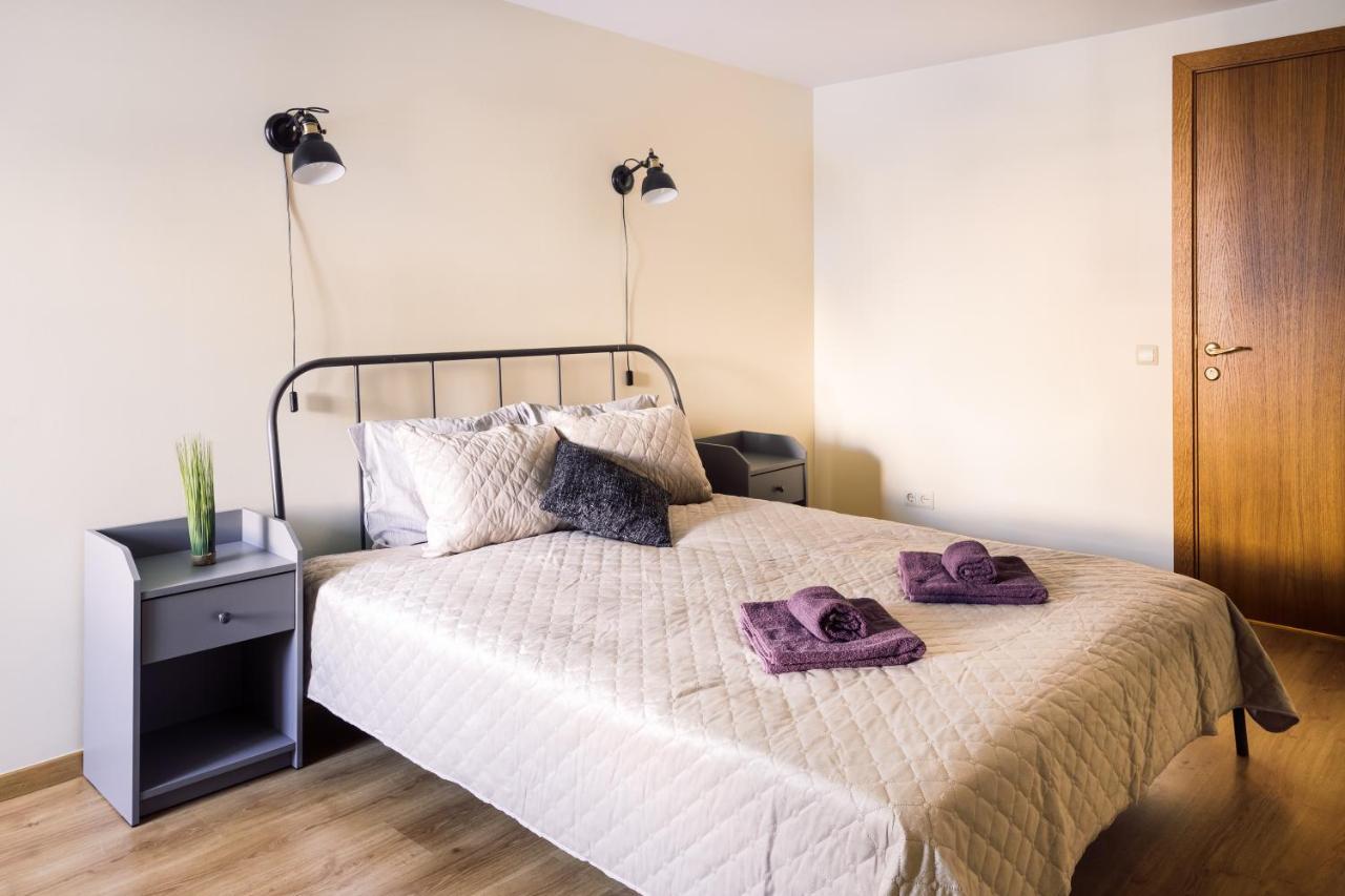 Rothko Apartment/8 Guests/4Bedrooms/Riga Old Town Екстер'єр фото