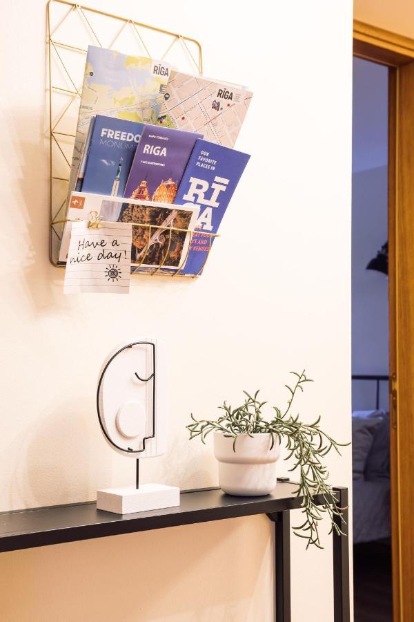Rothko Apartment/8 Guests/4Bedrooms/Riga Old Town Екстер'єр фото
